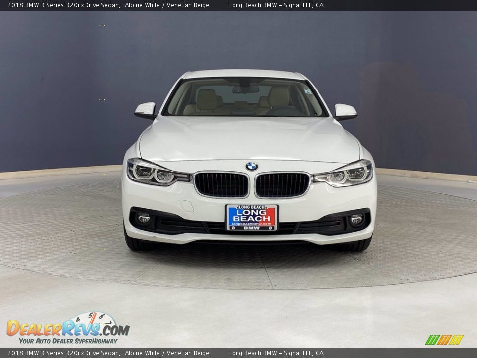 2018 BMW 3 Series 320i xDrive Sedan Alpine White / Venetian Beige Photo #2