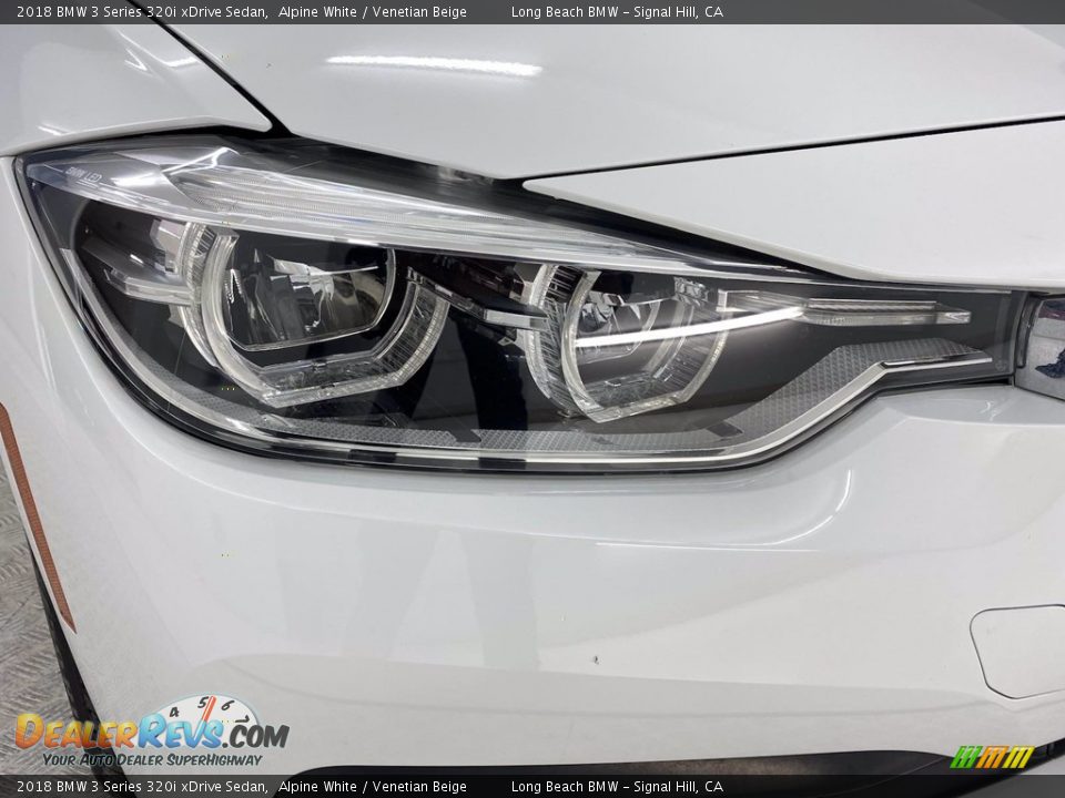 2018 BMW 3 Series 320i xDrive Sedan Alpine White / Venetian Beige Photo #7