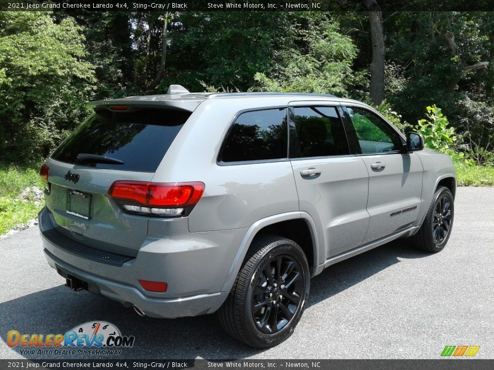 2021 Jeep Grand Cherokee Laredo 4x4 Sting-Gray / Black Photo #6