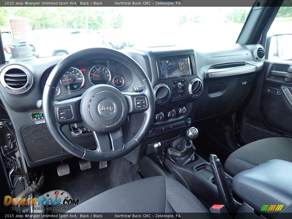 2015 Jeep Wrangler Unlimited Sport 4x4 Black / Black Photo #18