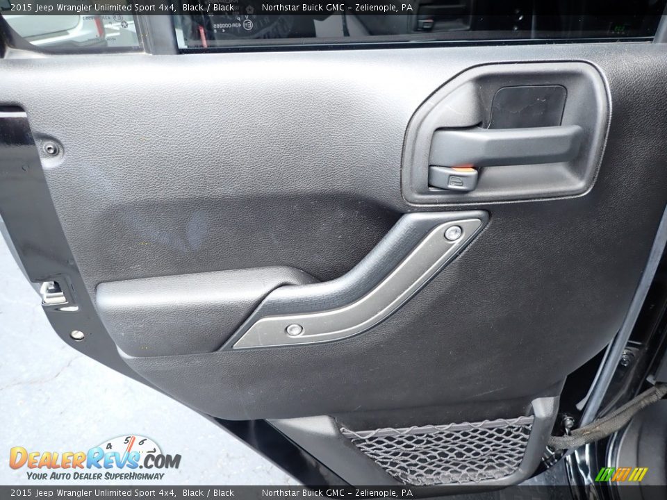 2015 Jeep Wrangler Unlimited Sport 4x4 Black / Black Photo #19