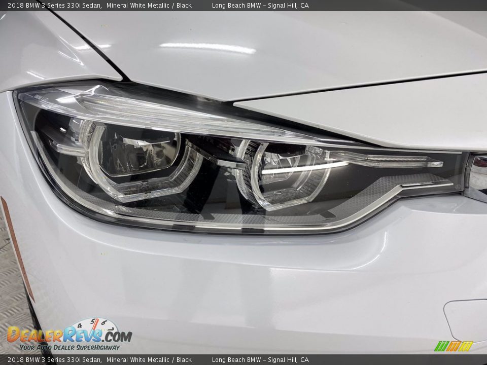 2018 BMW 3 Series 330i Sedan Mineral White Metallic / Black Photo #7