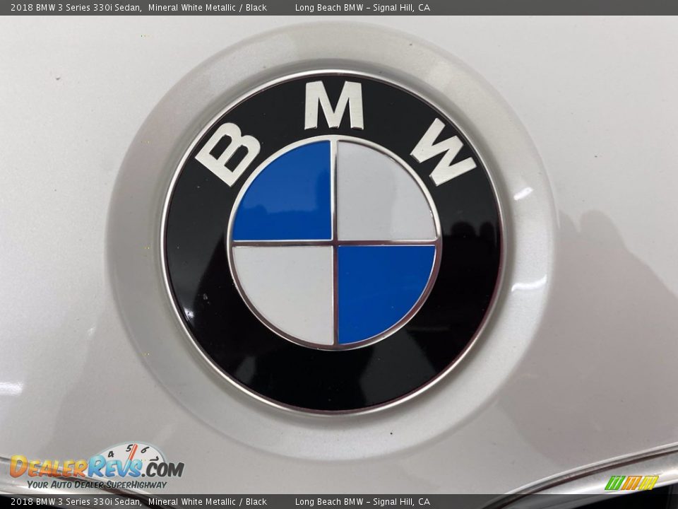 2018 BMW 3 Series 330i Sedan Mineral White Metallic / Black Photo #8
