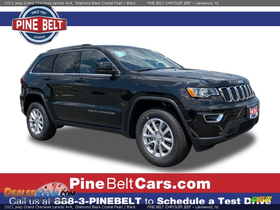 2021 Jeep Grand Cherokee Laredo 4x4 Diamond Black Crystal Pearl / Black Photo #1