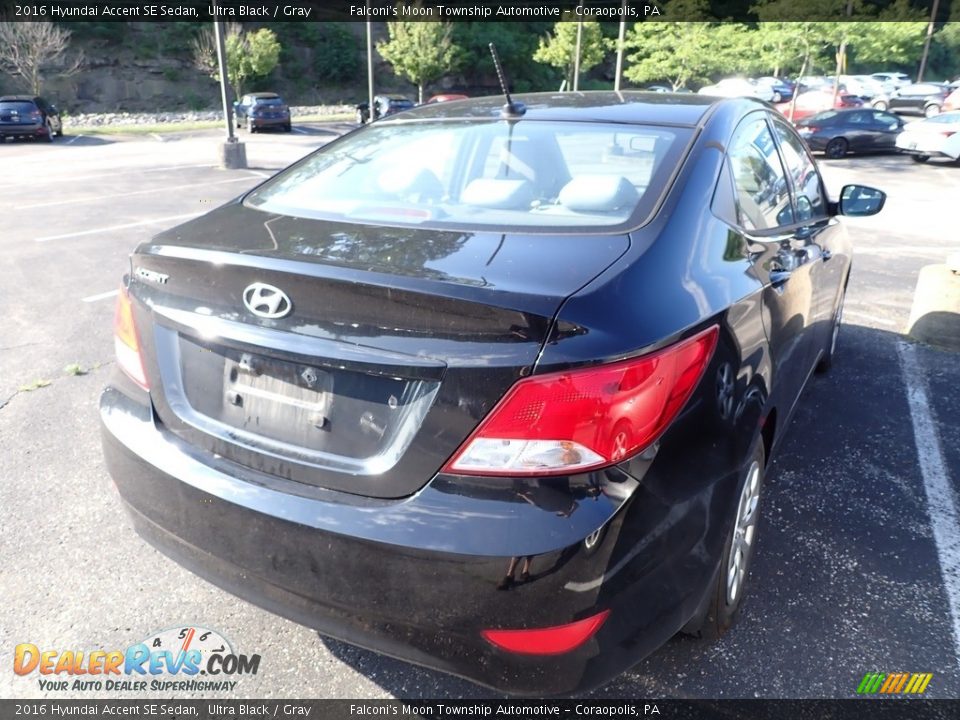 2016 Hyundai Accent SE Sedan Ultra Black / Gray Photo #4