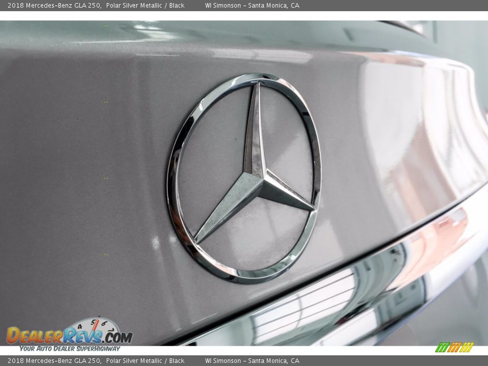2018 Mercedes-Benz GLA 250 Polar Silver Metallic / Black Photo #26