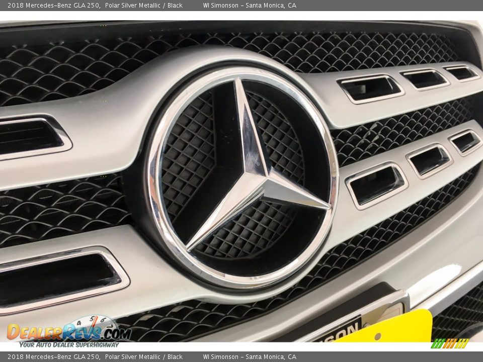 2018 Mercedes-Benz GLA 250 Polar Silver Metallic / Black Photo #33