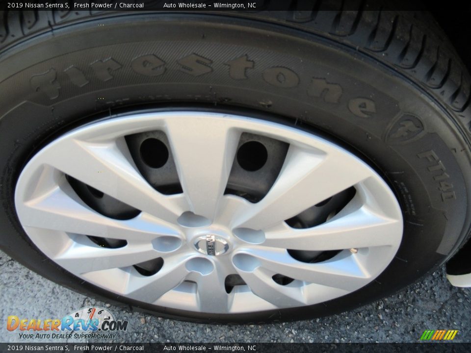 2019 Nissan Sentra S Fresh Powder / Charcoal Photo #7