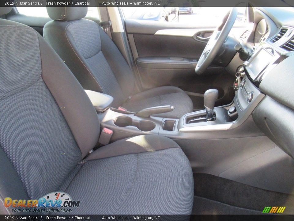 2019 Nissan Sentra S Fresh Powder / Charcoal Photo #13