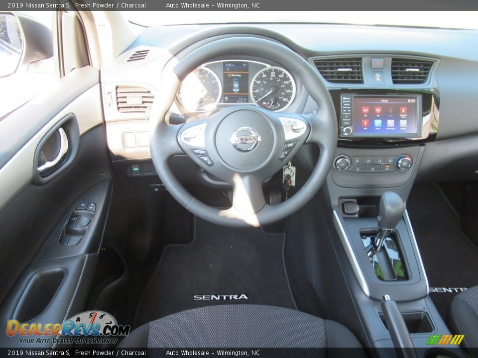 2019 Nissan Sentra S Fresh Powder / Charcoal Photo #15