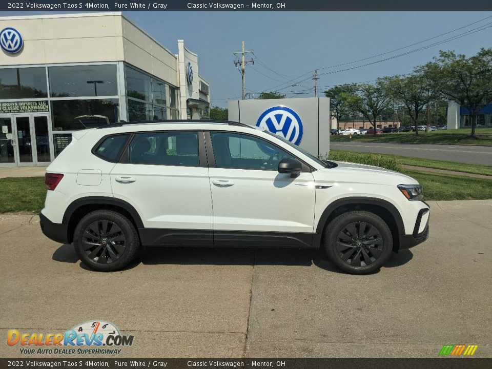 Pure White 2022 Volkswagen Taos S 4Motion Photo #2