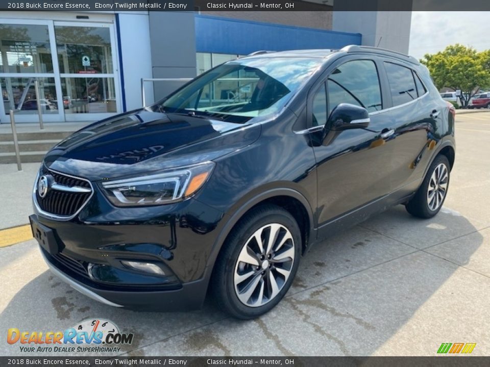 Front 3/4 View of 2018 Buick Encore Essence Photo #1