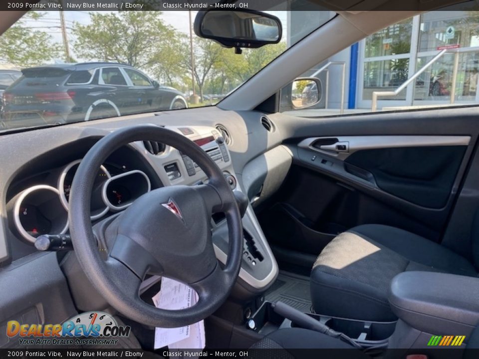2009 Pontiac Vibe Navy Blue Metallic / Ebony Photo #3