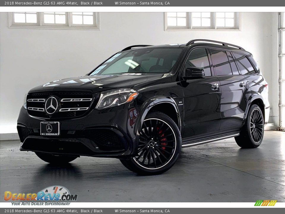 Front 3/4 View of 2018 Mercedes-Benz GLS 63 AMG 4Matic Photo #12