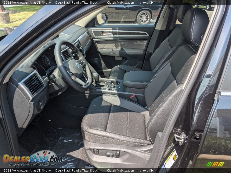 2021 Volkswagen Atlas SE 4Motion Deep Black Pearl / Titan Black Photo #4