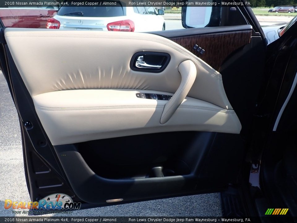 Door Panel of 2018 Nissan Armada Platinum 4x4 Photo #16