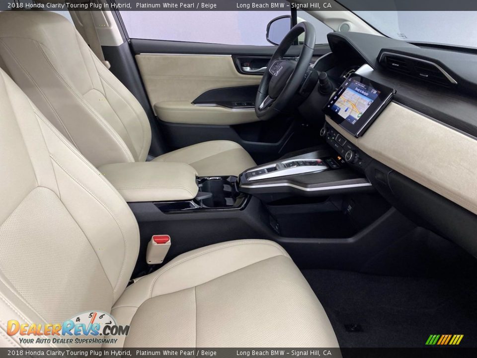 2018 Honda Clarity Touring Plug In Hybrid Platinum White Pearl / Beige Photo #31