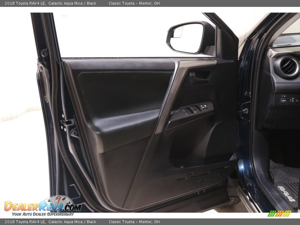 2018 Toyota RAV4 LE Galactic Aqua Mica / Black Photo #4
