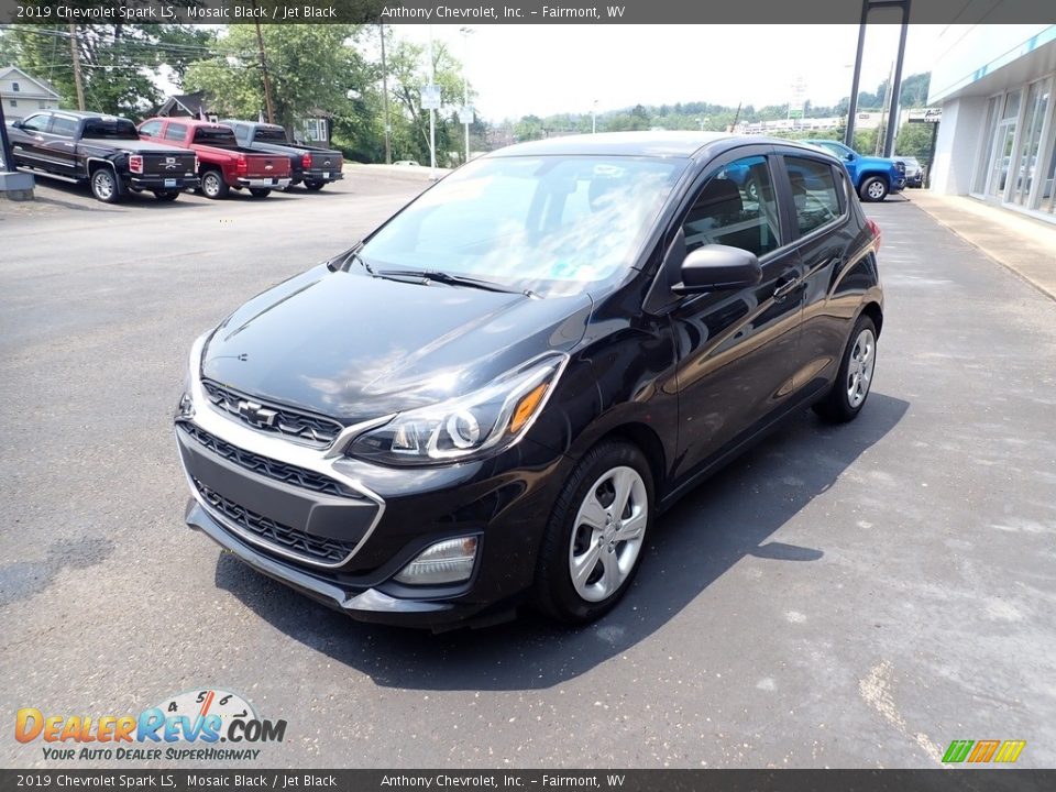 Front 3/4 View of 2019 Chevrolet Spark LS Photo #7