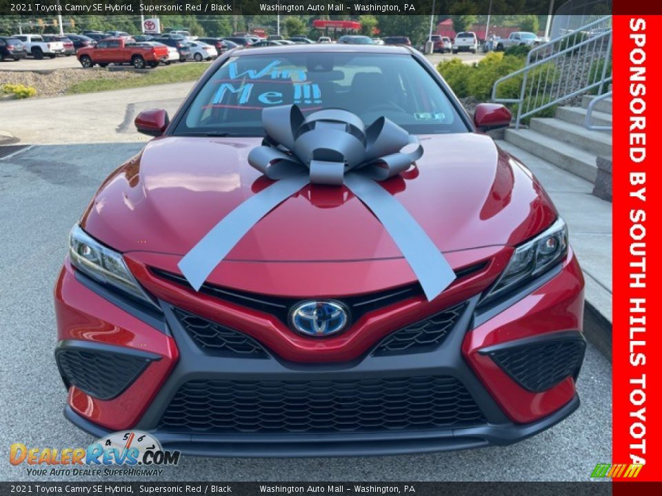 2021 Toyota Camry SE Hybrid Supersonic Red / Black Photo #5
