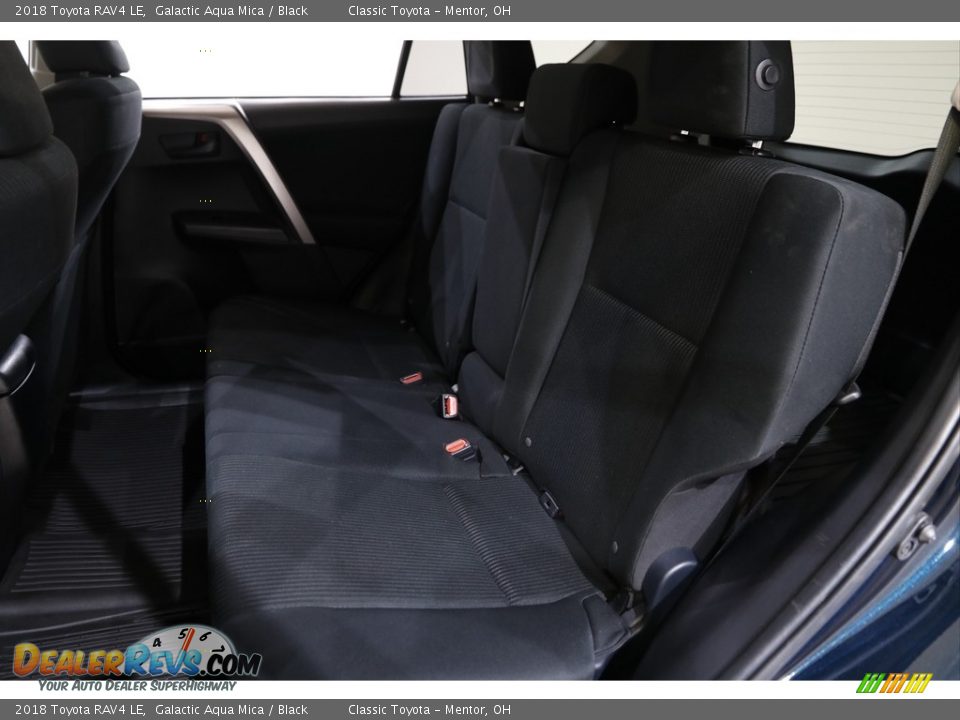 2018 Toyota RAV4 LE Galactic Aqua Mica / Black Photo #15
