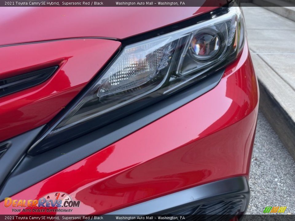 2021 Toyota Camry SE Hybrid Supersonic Red / Black Photo #11