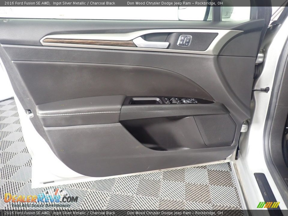 2016 Ford Fusion SE AWD Ingot Silver Metallic / Charcoal Black Photo #18