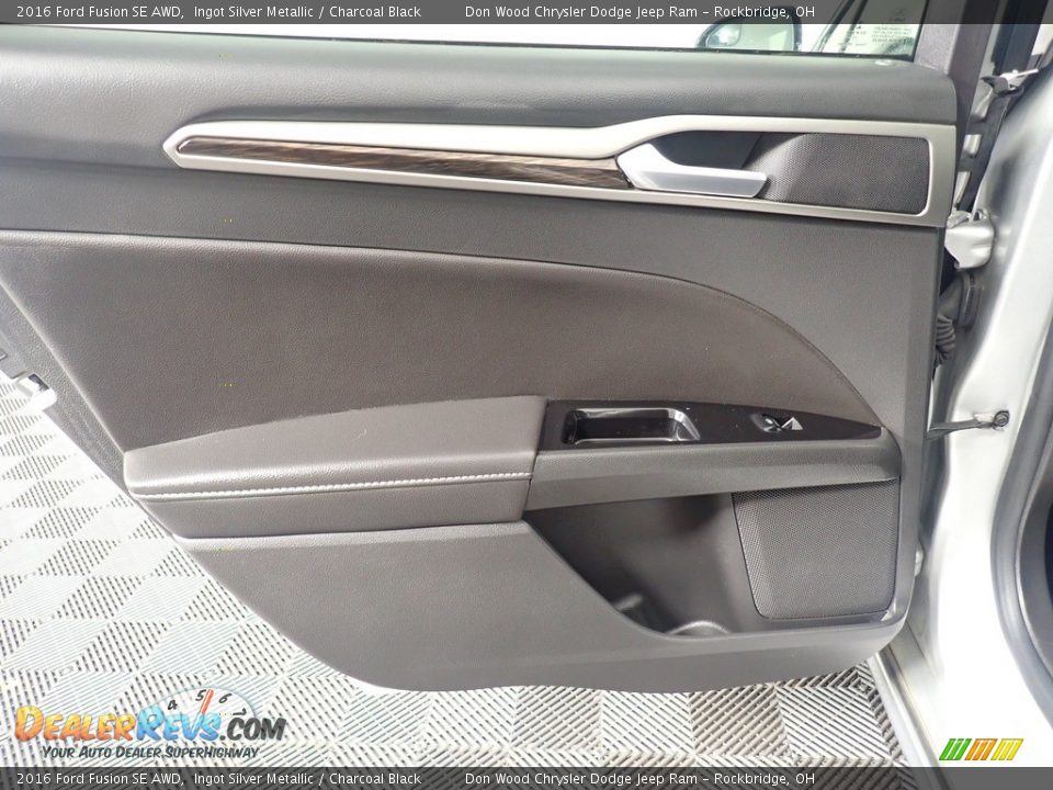 2016 Ford Fusion SE AWD Ingot Silver Metallic / Charcoal Black Photo #33