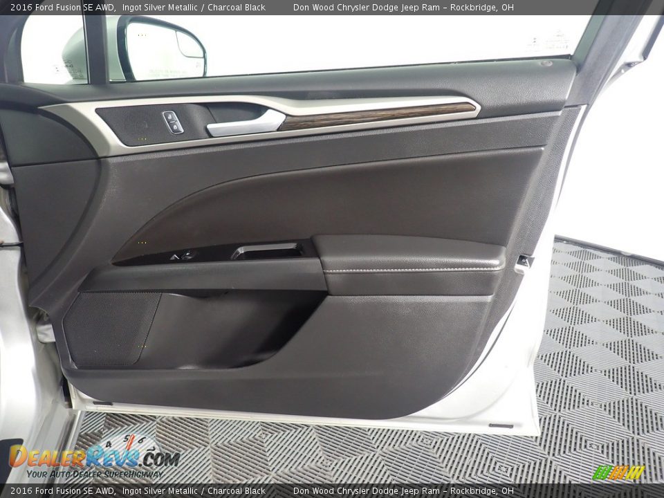 2016 Ford Fusion SE AWD Ingot Silver Metallic / Charcoal Black Photo #36