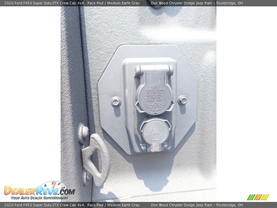 2020 Ford F450 Super Duty STX Crew Cab 4x4 Race Red / Medium Earth Gray Photo #17
