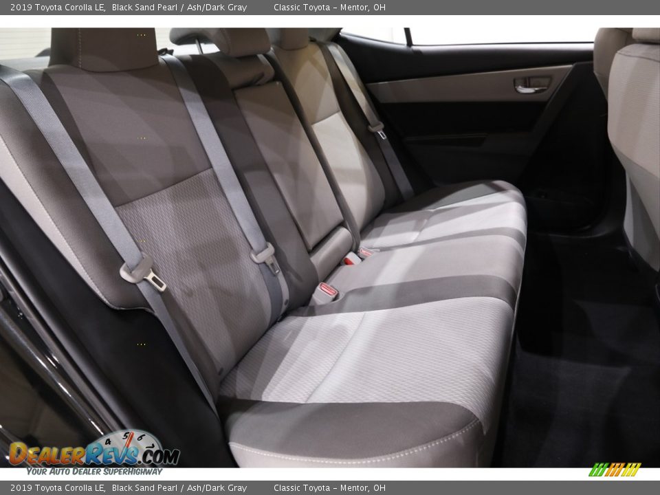 2019 Toyota Corolla LE Black Sand Pearl / Ash/Dark Gray Photo #14