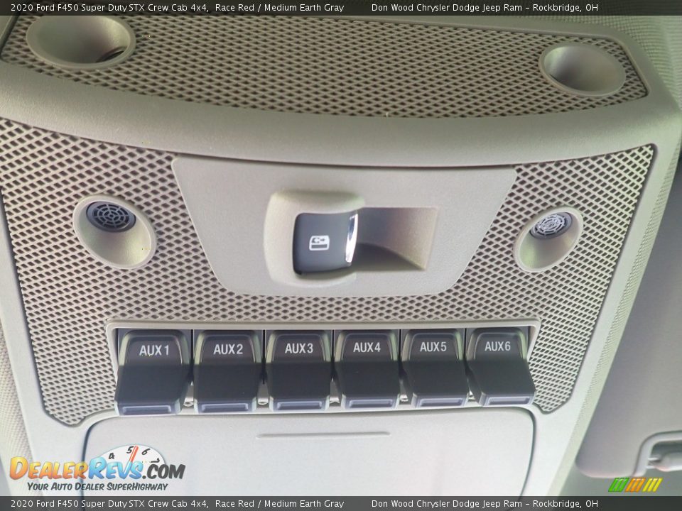 2020 Ford F450 Super Duty STX Crew Cab 4x4 Race Red / Medium Earth Gray Photo #32