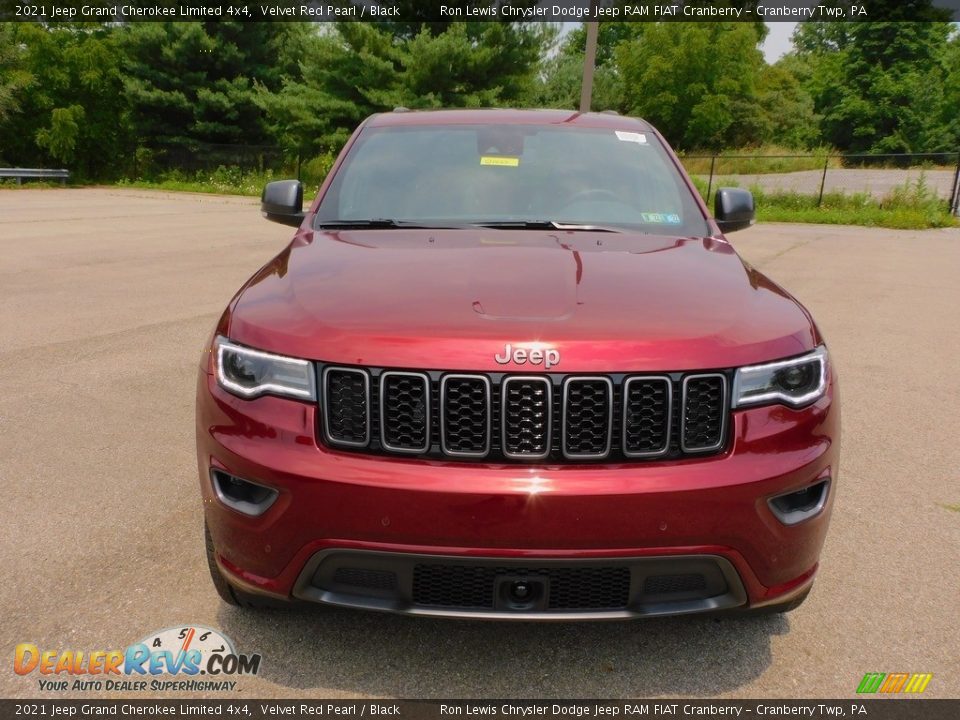 2021 Jeep Grand Cherokee Limited 4x4 Velvet Red Pearl / Black Photo #2