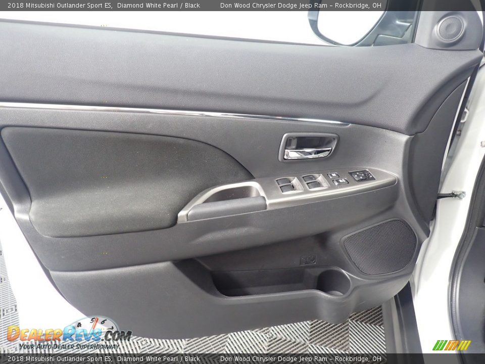 2018 Mitsubishi Outlander Sport ES Diamond White Pearl / Black Photo #16