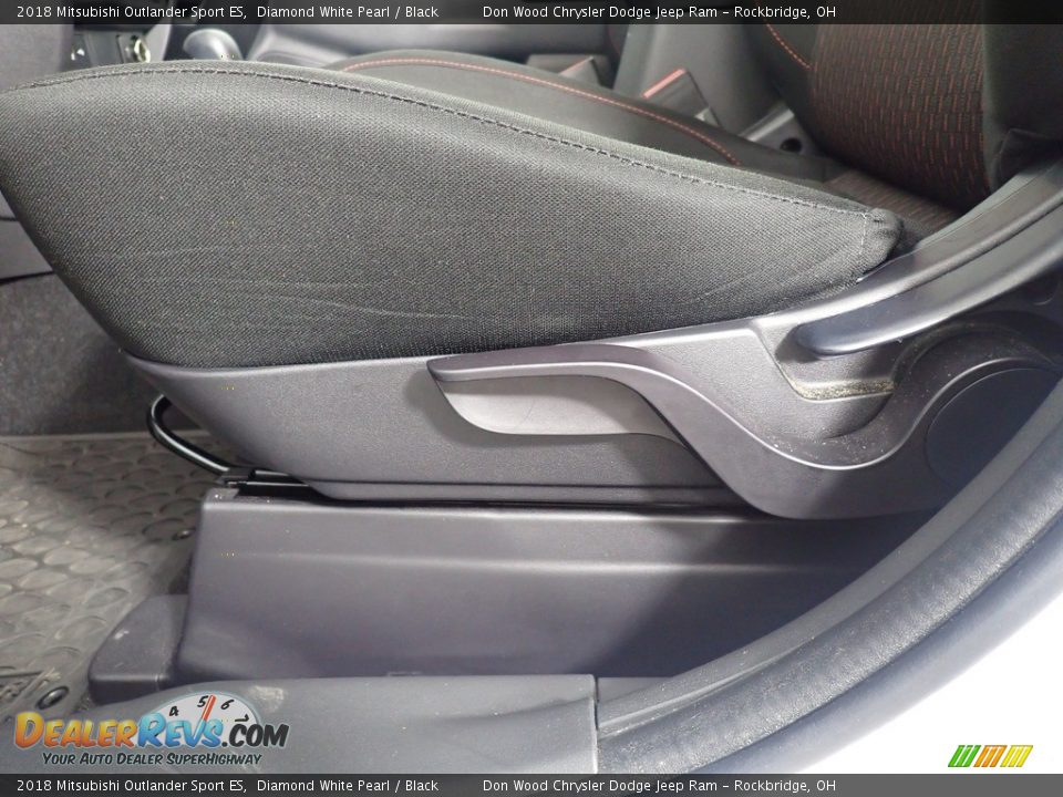 2018 Mitsubishi Outlander Sport ES Diamond White Pearl / Black Photo #19