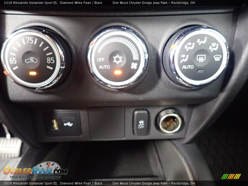 2018 Mitsubishi Outlander Sport ES Diamond White Pearl / Black Photo #25