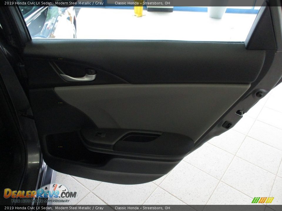 2019 Honda Civic LX Sedan Modern Steel Metallic / Gray Photo #17