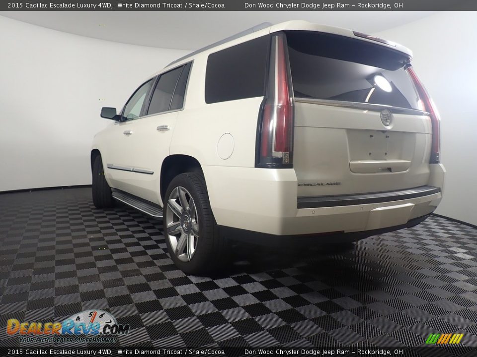 2015 Cadillac Escalade Luxury 4WD White Diamond Tricoat / Shale/Cocoa Photo #12