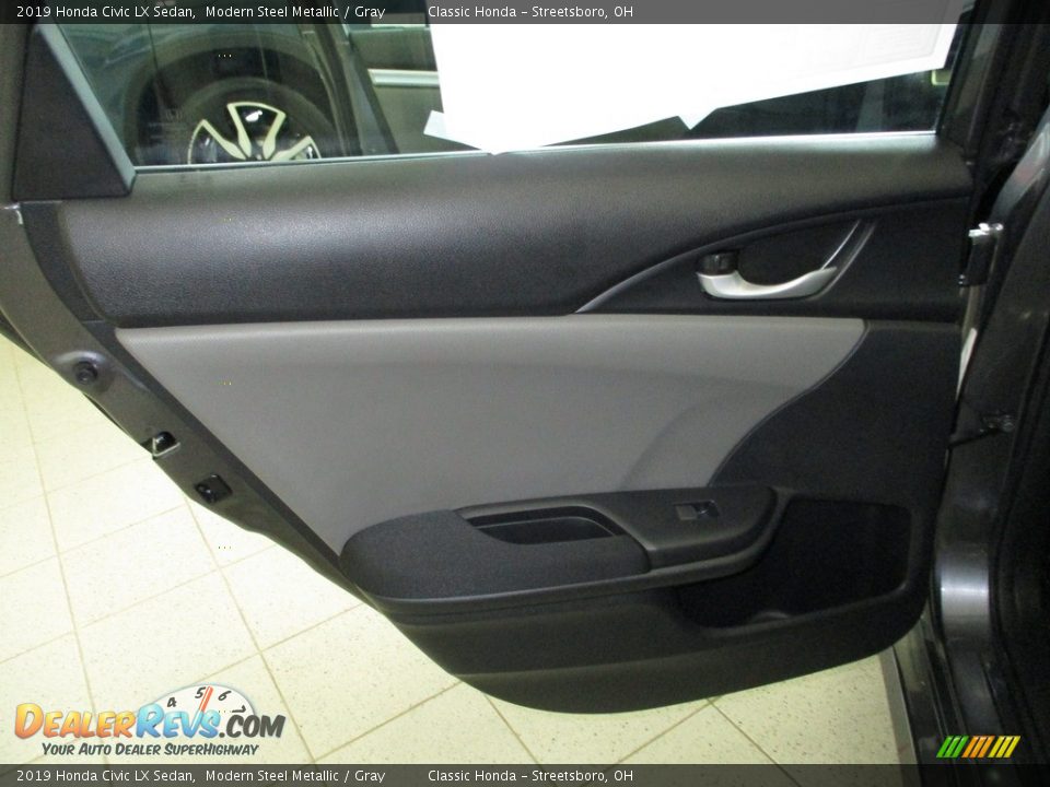 2019 Honda Civic LX Sedan Modern Steel Metallic / Gray Photo #22