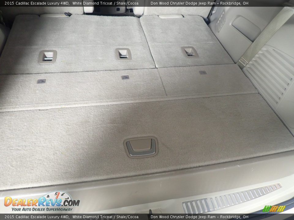 2015 Cadillac Escalade Luxury 4WD White Diamond Tricoat / Shale/Cocoa Photo #22