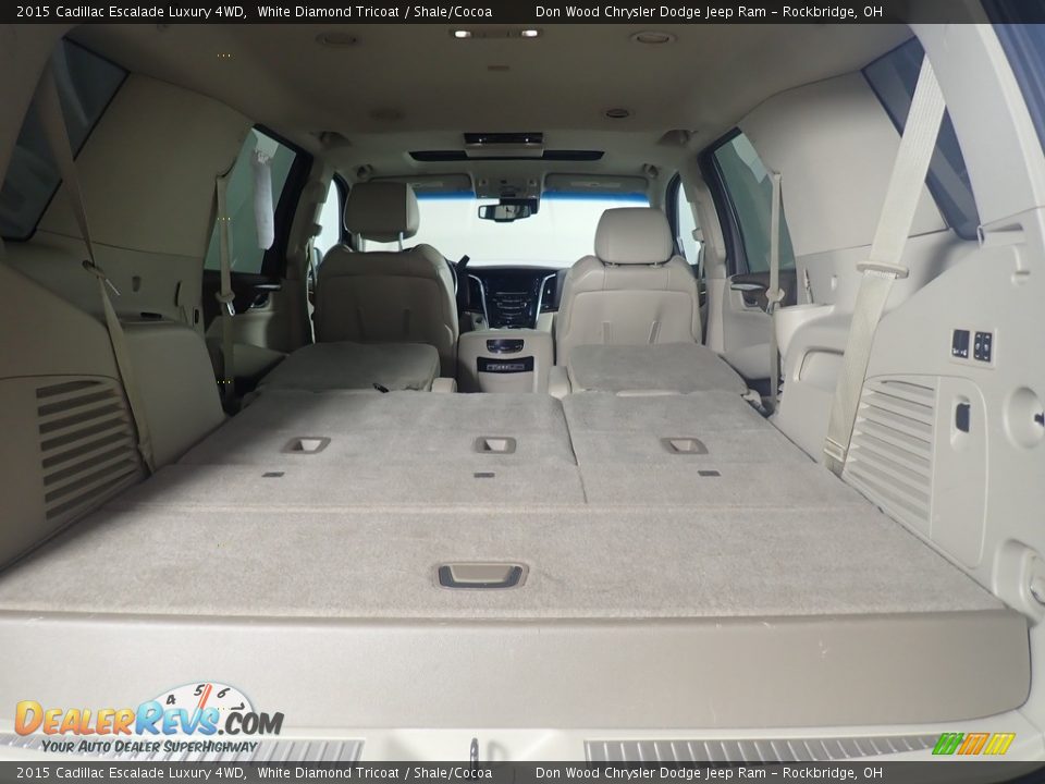 2015 Cadillac Escalade Luxury 4WD White Diamond Tricoat / Shale/Cocoa Photo #23