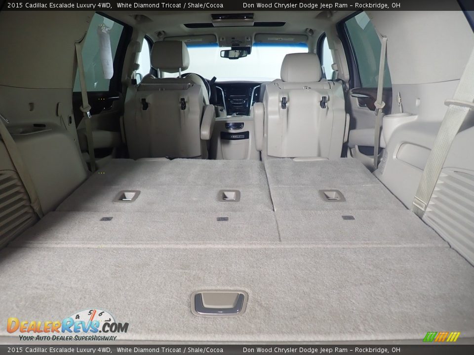 2015 Cadillac Escalade Luxury 4WD White Diamond Tricoat / Shale/Cocoa Photo #24