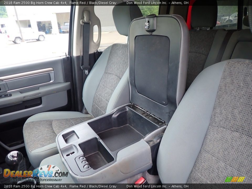2018 Ram 2500 Big Horn Crew Cab 4x4 Flame Red / Black/Diesel Gray Photo #36