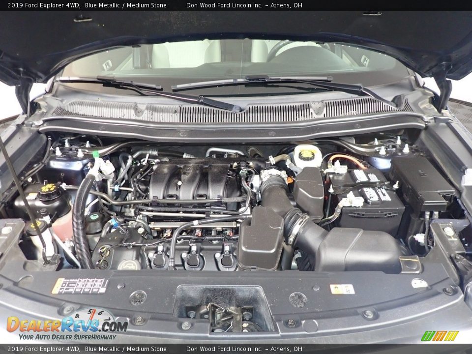 2019 Ford Explorer 4WD Blue Metallic / Medium Stone Photo #7