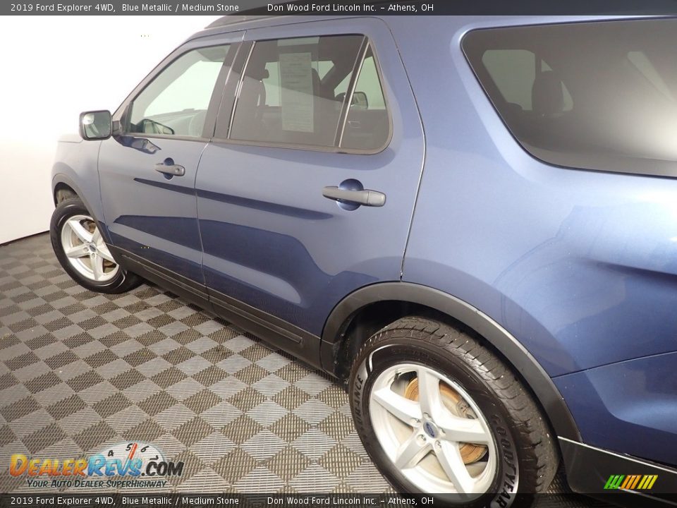 2019 Ford Explorer 4WD Blue Metallic / Medium Stone Photo #18