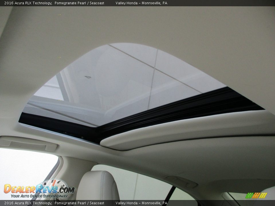 Sunroof of 2016 Acura RLX Technology Photo #12