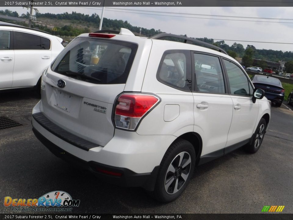 2017 Subaru Forester 2.5i Crystal White Pearl / Gray Photo #10