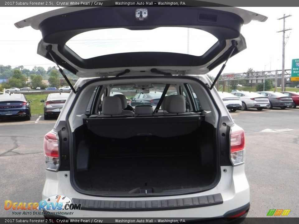 2017 Subaru Forester 2.5i Crystal White Pearl / Gray Photo #23