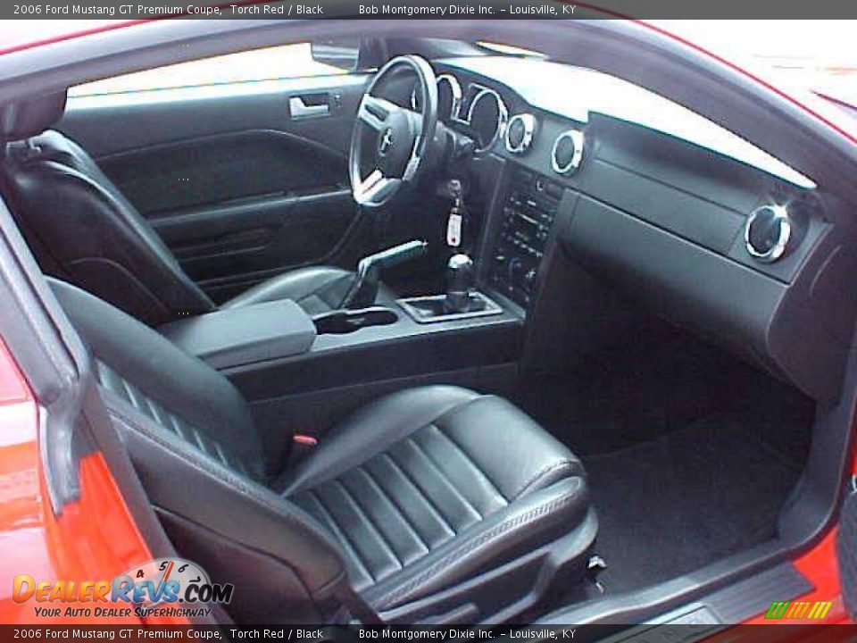 2006 Ford Mustang GT Premium Coupe Torch Red / Black Photo #9