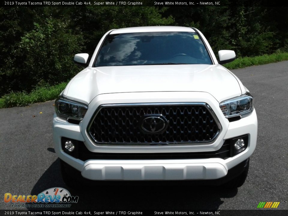 2019 Toyota Tacoma TRD Sport Double Cab 4x4 Super White / TRD Graphite Photo #4